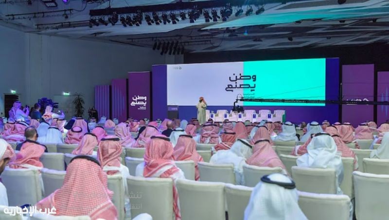 السعودية تقود التحوّل الصناعي نحو المستقبل الذكي السعودية تقود التحوّل الصناعي نحو المستقبل الذكي