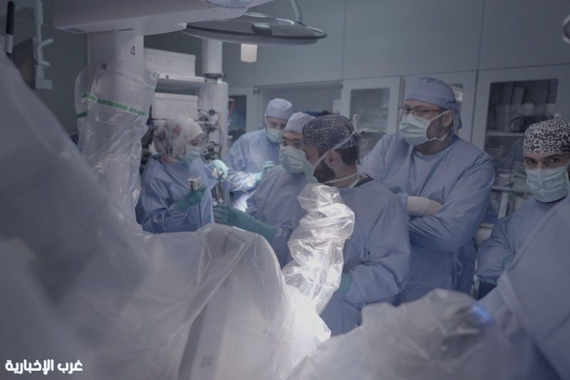 مدينة الملك عبدالله الطبية تُجري عملية قلب باستخدام الروبوت الجراحي بنجاح مدينة الملك عبدالله الطبية تُجري عملية قلب باستخدام الروبوت الجراحي بنجاح