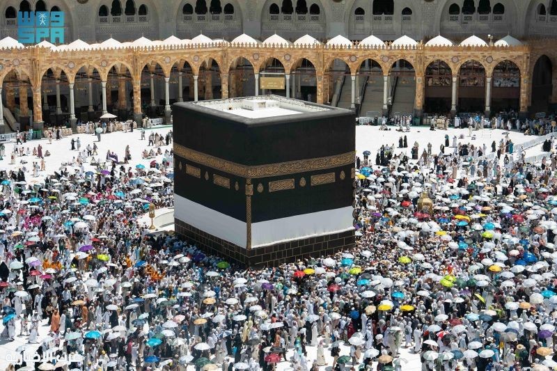 الحجاج المتعجلون يؤدون طواف الوداع بيسر وطمأنينة الحجاج المتعجلون يؤدون طواف الوداع بيسر وطمأنينة