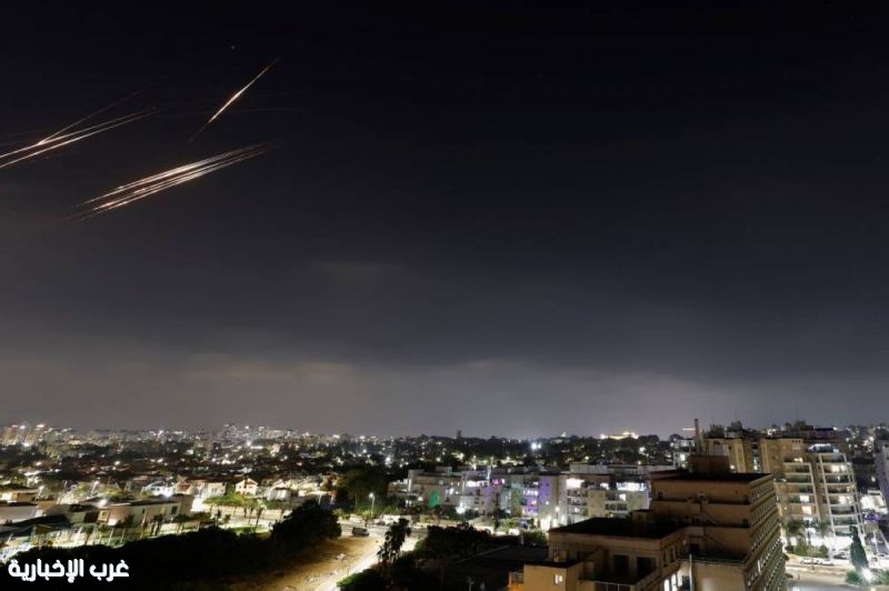 إيران بين الغضب والخوف: تداعيات الضربات الإسرائيلية على الشارع الإيراني إيران بين الغضب والخوف: تداعيات الضربات الإسرائيلية على الشارع الإيراني