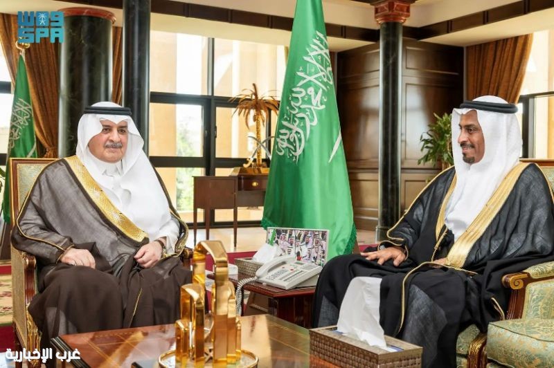 أمير تبوك يهنئ مدير فرع “المحاسبة” الجديد ويشيد بدور الديوان الرقابي أمير تبوك يهنئ مدير فرع “المحاسبة” الجديد ويشيد بدور الديوان الرقابي
