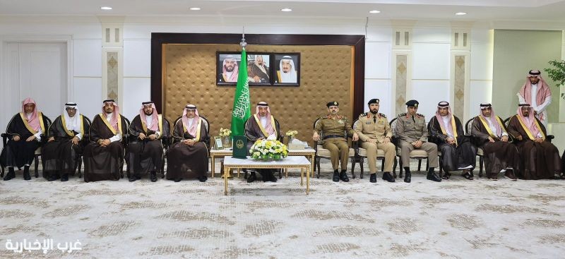 أمير نجران يكرّم الجهات المشاركة في موسم الحج لهذا العام أمير نجران يكرّم الجهات المشاركة في موسم الحج لهذا العام