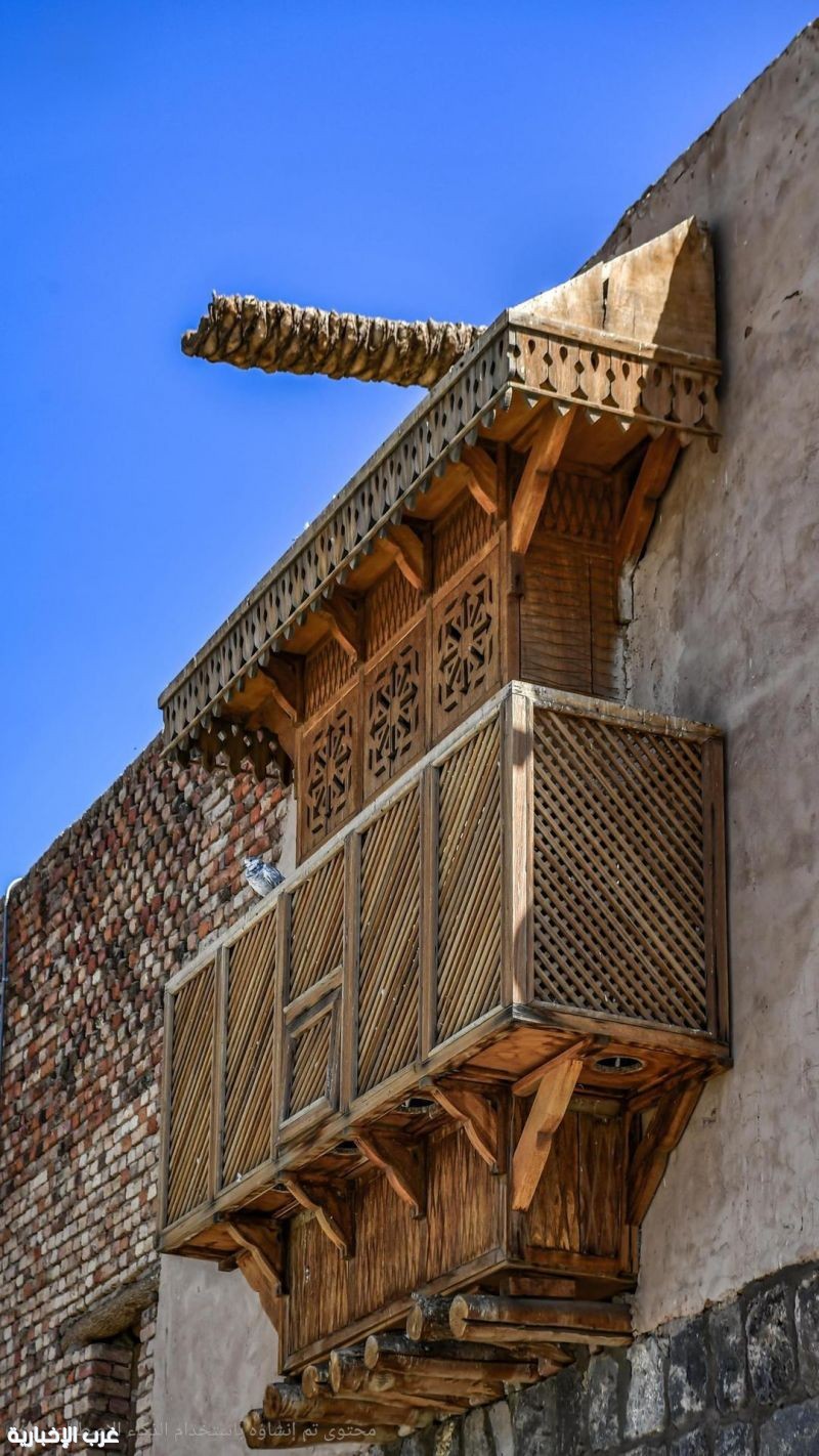 الرواشين.. سحر العمارة التقليدية في قلب المدينة المنورة الرواشين.. سحر العمارة التقليدية في قلب المدينة المنورة