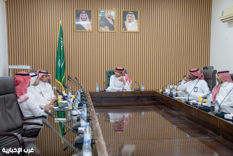 رئيس بلدية صبيا يطّلع على مشاريع التدخلات الحضرية لتحسين المشهد العام في المحافظة رئيس بلدية صبيا يطّلع على مشاريع التدخلات الحضرية لتحسين المشهد العام في المحافظة