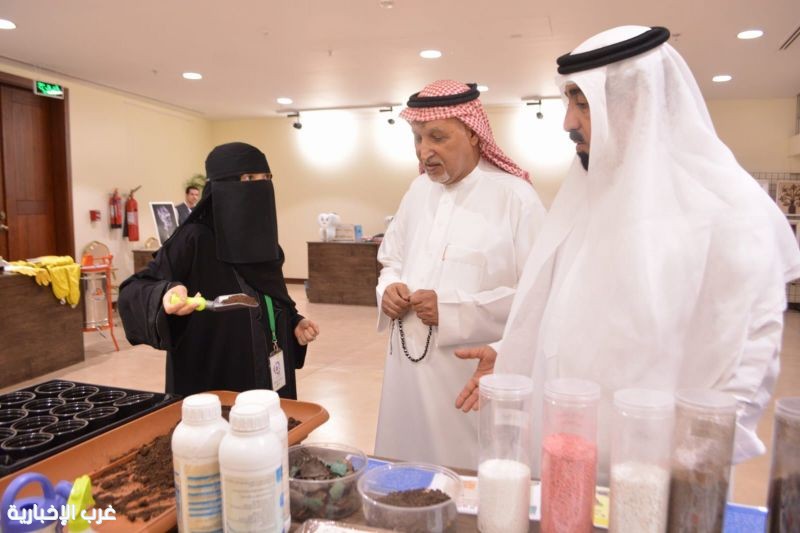 300 زائرًا يتفاعلون مع «عيش صح» في مشروع الرامس بالعوامية 300 زائرًا يتفاعلون مع «عيش صح» في مشروع الرامس بالعوامية