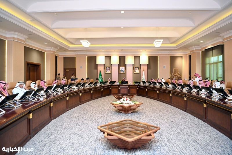 وكيل إمارة جازان يرأس اجتماع الاستعدادات للاحتفال باليوم الوطني الـ 95 وكيل إمارة جازان يرأس اجتماع الاستعدادات للاحتفال باليوم الوطني الـ 95