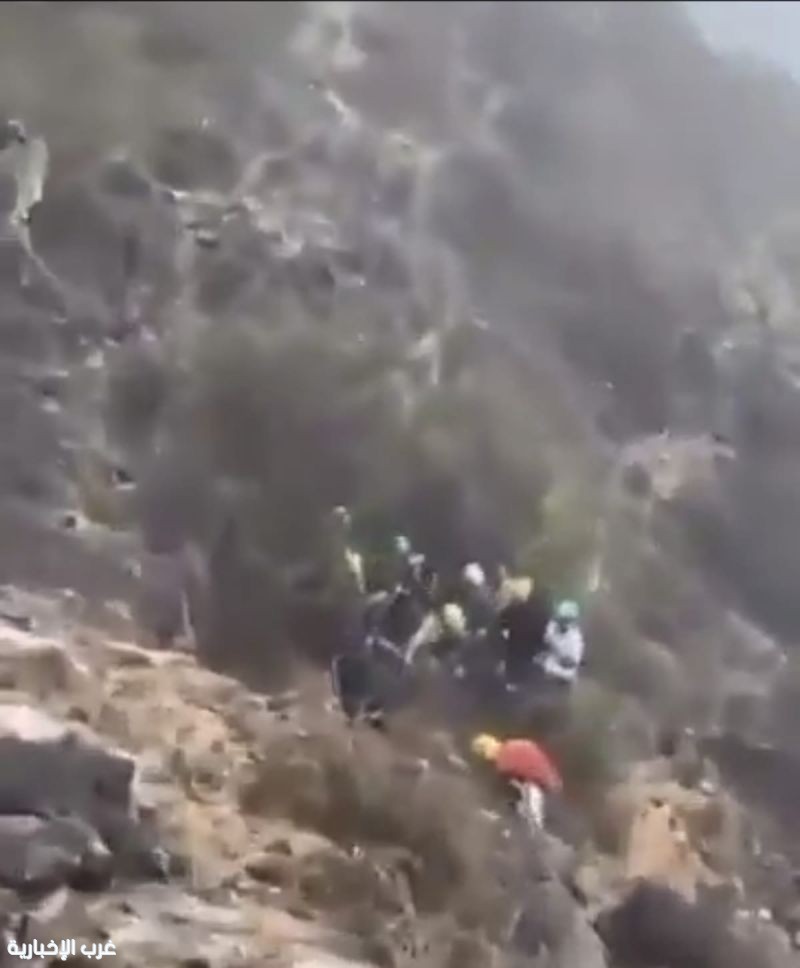 وفاة مواطن سعودي إثر سقوطه من مرتفعات جبل سمحان في صلالة.. والسفارة تباشر الإجراءات