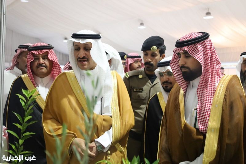 محافظ ميسان يفتتح مهرجان الحبوب والعسل والسمن 2025 لتعزيز المنتجات المحلية ودعم المزارعين محافظ ميسان يفتتح مهرجان الحبوب والعسل والسمن 2025 لتعزيز المنتجات المحلية ودعم المزارعين
