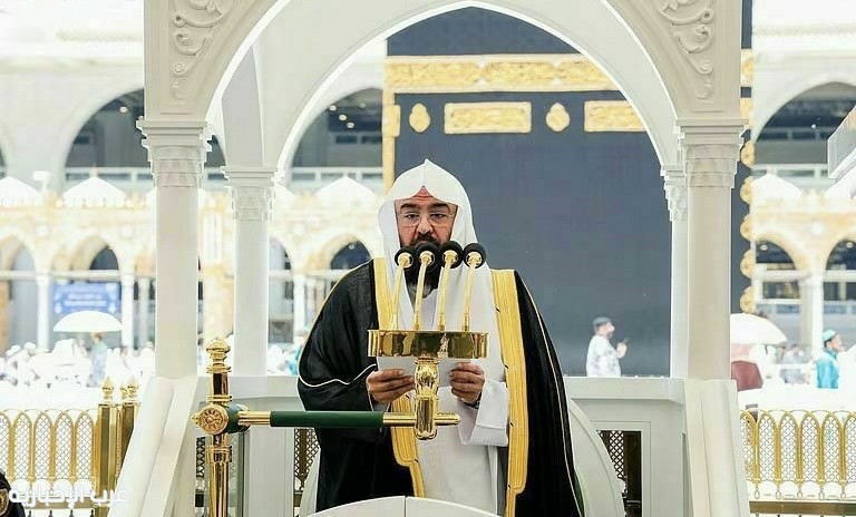 الدكتور "السديس" خطيب المسجد الحرام: التعليم رسالة عظيمة يجب أن تُستشعر قيمتها لترسيخ القيم الأصيلة والوعي الفكري في عقول الناشئة الدكتور "السديس" خطيب المسجد الحرام: التعليم رسالة عظيمة يجب أن تُستشعر قيمتها لترسيخ القيم الأصيلة والوعي الفكري في عقول الناشئة