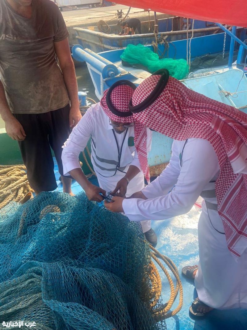 بيئة القنفذة تنفذ جولة تفتيشية على مراكب الصيادين مع بداية موسم صيد الروبيان بيئة القنفذة تنفذ جولة تفتيشية على مراكب الصيادين مع بداية موسم صيد الروبيان