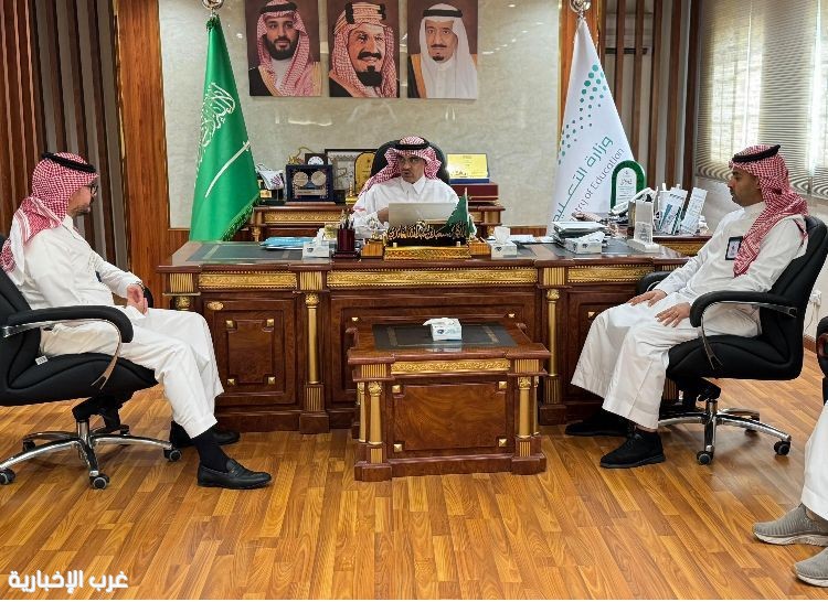 مدير عام تعليم الطائف يناقش مع شركة تتكو الخدمات التقنية في المدارس مدير عام تعليم الطائف يناقش مع شركة تتكو الخدمات التقنية في المدارس