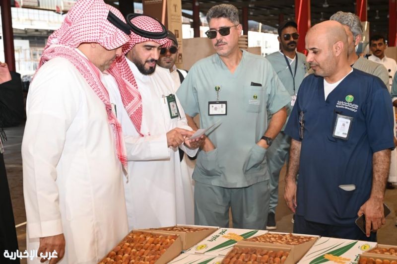 ‏مدير عام بيئة منطقة مكة المكرمة يتفقد الأسواق الموسمية للتمور بجدة