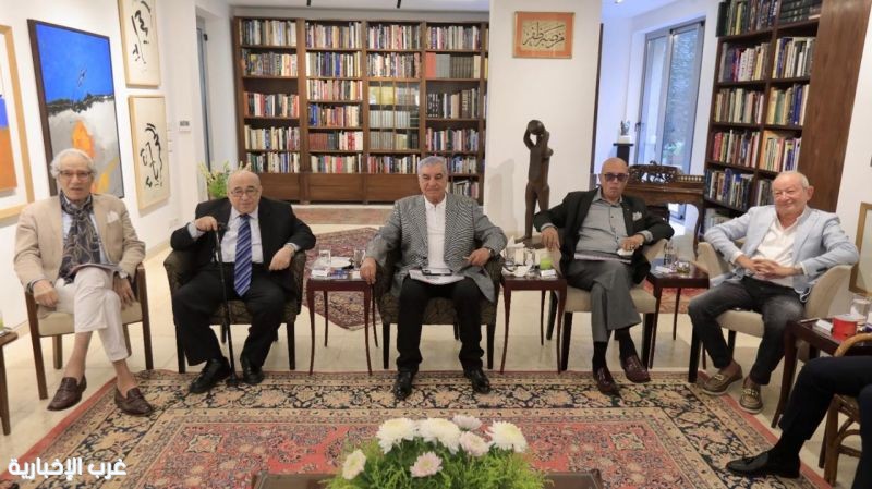 مجلس أمناء مؤسسة فاروق حسني يمنح جائزة الاستحقاق الكبرى للفنان الكبير يحيى الفخراني