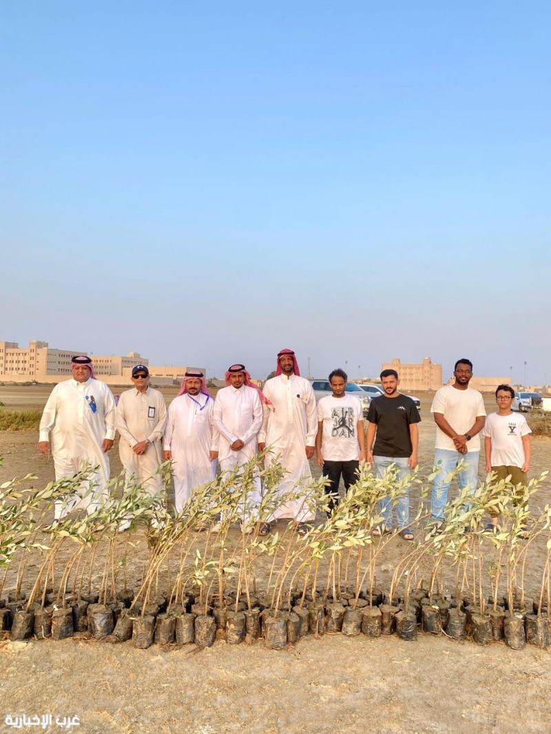 بيئة الليث تزرع 2000 شتلة مانجروف على شاطئ الليث الجنوبي بيئة الليث تزرع 2000 شتلة مانجروف على شاطئ الليث الجنوبي