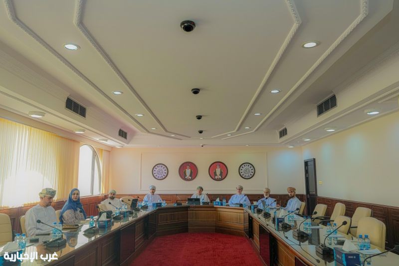 لجنة السيارات بالغرفة التجارية العمانية تناقش تحديات قطاع إصلاح وصيانة السيارات لجنة السيارات بالغرفة التجارية العمانية تناقش تحديات قطاع إصلاح وصيانة السيارات