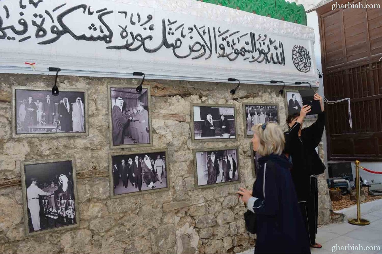 معرض وكالة الأنباء السعودية يشهد إقبالا من زوار مهرجان جدة التاريخية