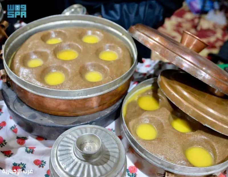 المأكولات الشعبية.. أطعمة رائجة في سوق الأسر المنتجة بمنطقة القصيم المأكولات الشعبية.. أطعمة رائجة في سوق الأسر المنتجة بمنطقة القصيم