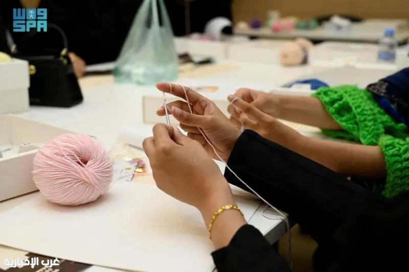 سوق حِرفة.. يحتفي بالكروشيه ويمنح الحرفيات مساحة للابتكار بجازان