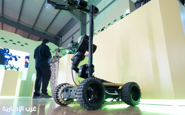 قوات أمن المنشآت تستعرض عربة لكشف وإزالة الأجسام الغريبة في معرض الطيران العام 2025 قوات أمن المنشآت تستعرض عربة لكشف وإزالة الأجسام الغريبة في معرض الطيران العام 2025