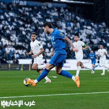 الهلال يكتسح الفتح برباعية ويحجز بطاقة نصف نهائي كأس خادم الحرمين الشريفين الهلال يكتسح الفتح برباعية ويحجز بطاقة نصف نهائي كأس خادم الحرمين الشريفين