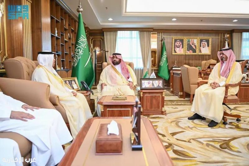 أمير جازان يطلع على أعمال البلديات في محافظات المنطقة