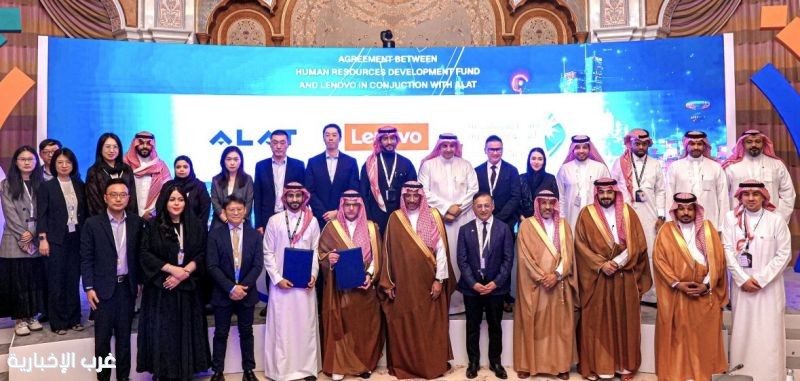 صندوق تنمية الموارد البشرية يبرم 3 شراكات استراتيجية لتمكين 356 مواطن في صناعة السيارات الكهربائية والأجهزة الالكترونية المتقدمة