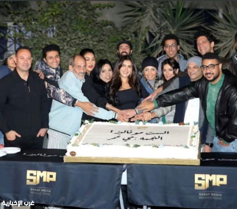 محمد سيد بشير ينشر صورًا من أول يوم تصوير "الست موناليزا" بطولة مي عمر