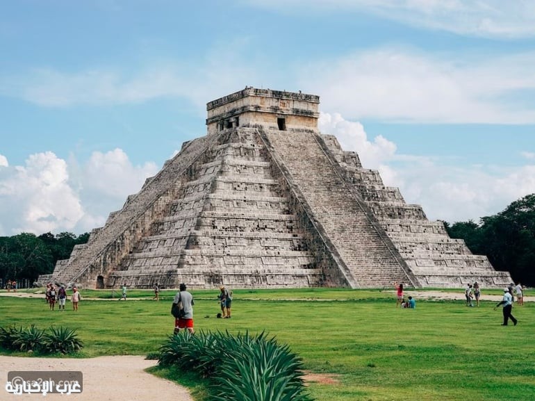 المكسيك: حضارات الأزتك والمايا بين الأهرامات والحياة الحديثة المكسيك: حضارات الأزتك والمايا بين الأهرامات والحياة الحديثة