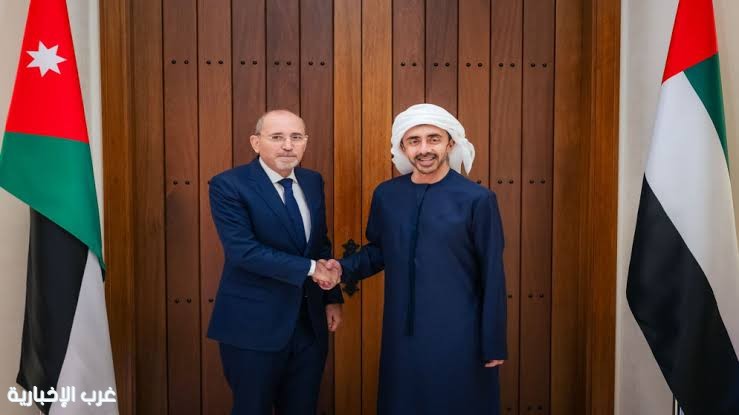 الشيخ عبدالله بن زايد يلتقي أيمن الصفدي لبحث تعزيز التعاون والقضايا الإقليمية