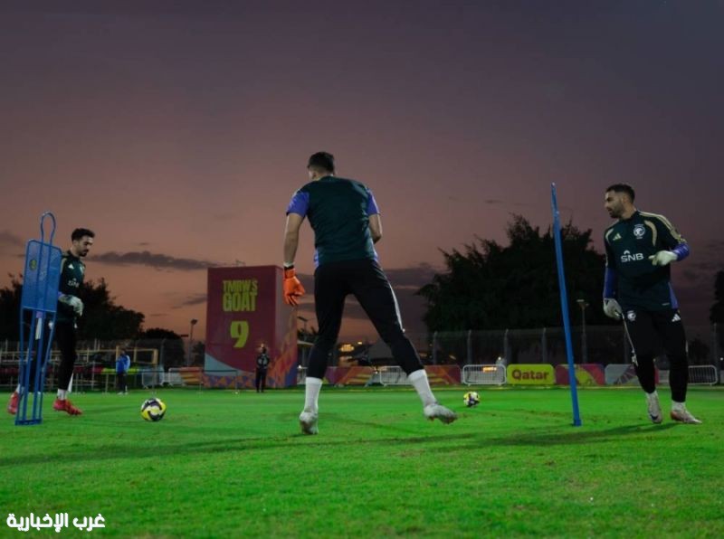 الأخضر يستأنف تدريباته لمواجهة الأردن في نصف نهائي كأس العرب الأخضر يستأنف تدريباته لمواجهة الأردن في نصف نهائي كأس العرب