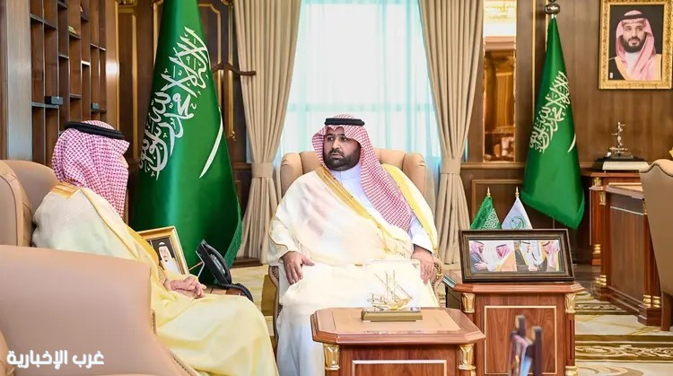 لقاء رسمي بين أمير جازان ورئيس النيابة العامة بالمنطقة لقاء رسمي بين أمير جازان ورئيس النيابة العامة بالمنطقة