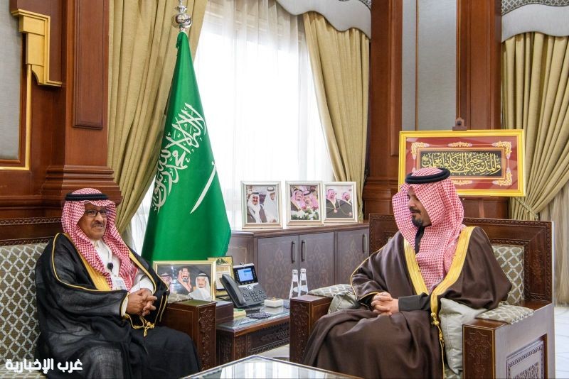 أمير المدينة المنورة يطلع على منجزات جمعية إعلاميو المنطقة ويستقبل أعضائها أمير المدينة المنورة يطلع على منجزات جمعية إعلاميو المنطقة ويستقبل أعضائها
