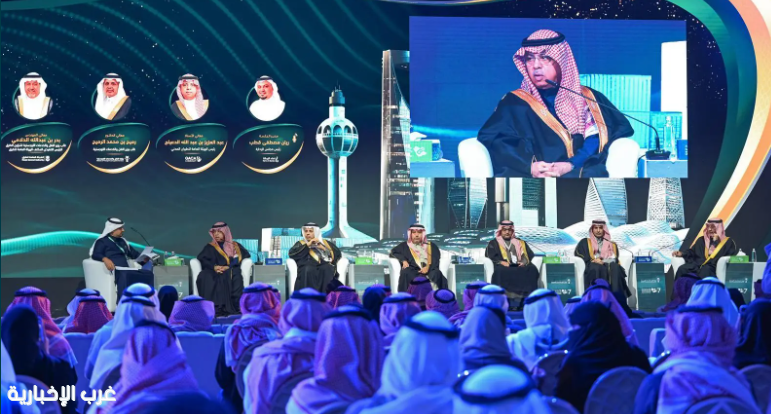 رئيس هيئة الطيران المدني: طرح مطارات الطائف وأبها وحائل والقصيم أمام القطاع الخاص رئيس هيئة الطيران المدني: طرح مطارات الطائف وأبها وحائل والقصيم أمام القطاع الخاص