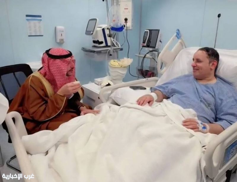 محافظ الطائف يطمئن على صحة وكيل المحافظة بعد نجاح العملية الجراحية محافظ الطائف يطمئن على صحة وكيل المحافظة بعد نجاح العملية الجراحية