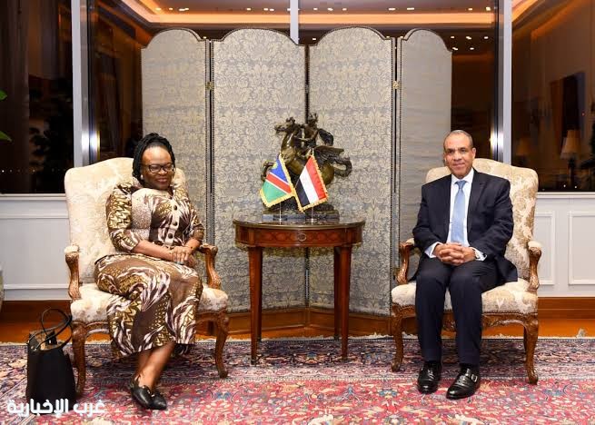 وزير الخارجية المصري يلتقي وزيرة العلاقات الدولية والتجارة في ناميبيا وزير الخارجية المصري يلتقي وزيرة العلاقات الدولية والتجارة في ناميبيا