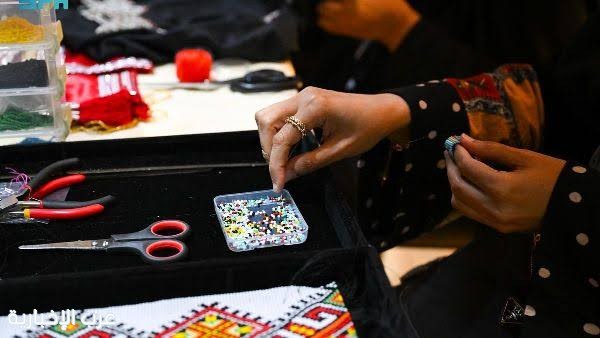الحِرف اليدوية تثري المشهد الثقافي في معرض جدة للكتاب