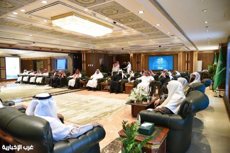 لقاء يجمع السديس مع قيادات رئاسة الشؤون الدينية فرع المدينة المنورة لقاء يجمع السديس مع قيادات رئاسة الشؤون الدينية فرع المدينة المنورة