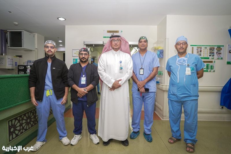 إنجاز طبي بغرب المملكة.. أول عملية فتق سري معقّد بتقنية الشد الأفقي