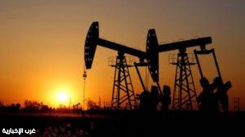النفط يفتتح عام 2026 على ارتفاع بعد خسائر سنوية قاسية