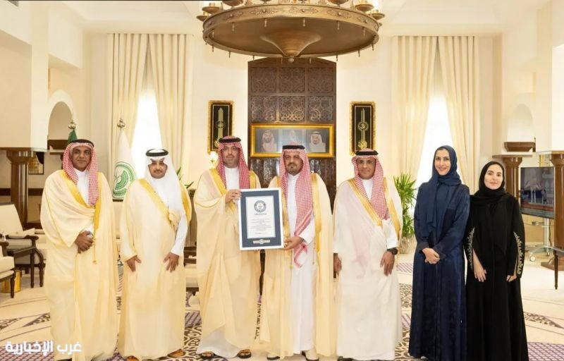 نائب أمير منطقة مكة يتسلّم شهادة تسجيل "هاكثون الابتكار الصحي للحج والعمرة" في "غينيس"