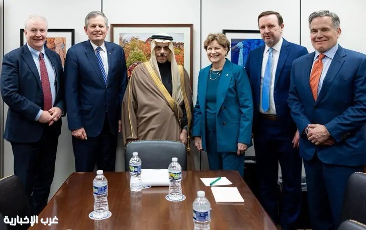 وزير الخارجية يلتقي نائبة رئيس لجنة العلاقات الخارجية الأمريكية