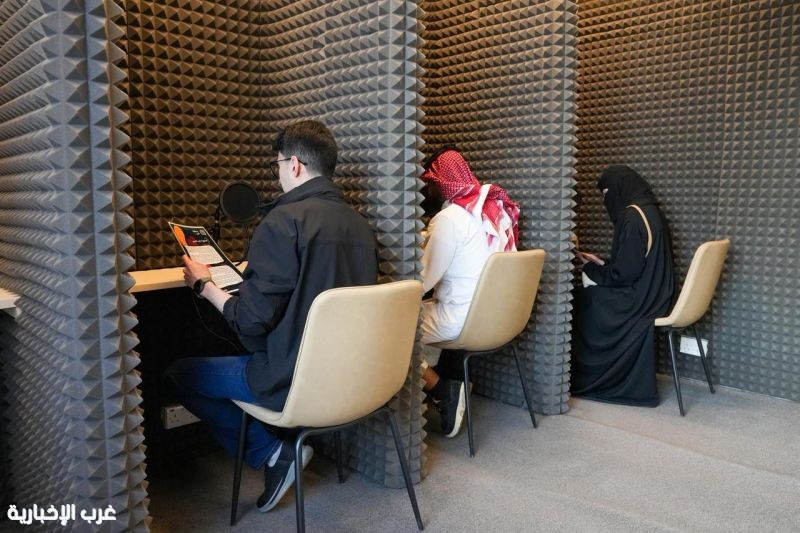 "سحابة أدب" ركن للقراءة والحوار في مهرجان الكتّاب والقرّاء "سحابة أدب" ركن للقراءة والحوار في مهرجان الكتّاب والقرّاء