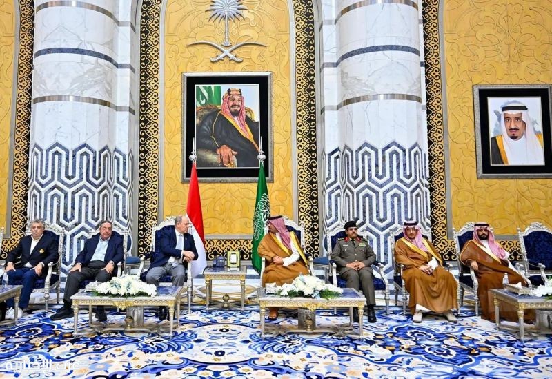 وصول أمير موناكو إلى جدة