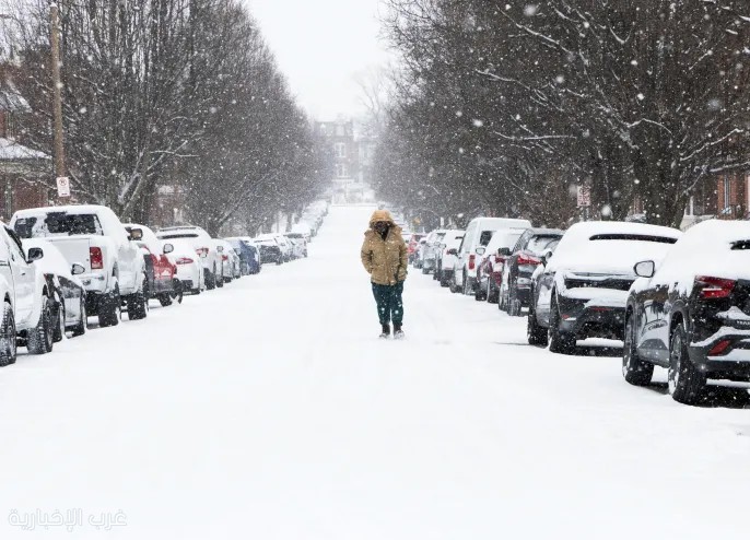 واشنطن تواصل حالة الطوارئ بسبب العاصفة الثلجية حتى صباح الأربعاء