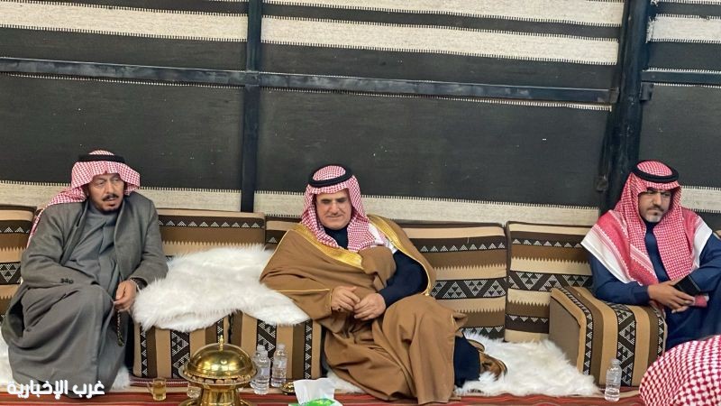 نائب شيخ شمل قبيلة الشرارات يعزي عائلة الضبيعاني في وفاة فقيدهم زويد دبجان