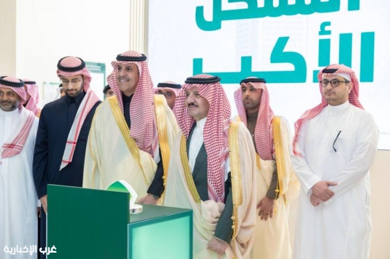 أمير الشرقية يدشّن مركز SNB لدعم المنشآت الصغيرة والمتوسطة بالخبر أمير الشرقية يدشّن مركز SNB لدعم المنشآت الصغيرة والمتوسطة بالخبر