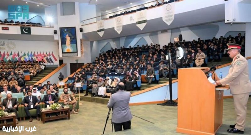 "التحالف الإسلامي" يدشّن في باكستان برامج فكرية لتعزيز التأهيل الفكري وإعادة دمج المتأثرين بالتطرف "إدماج" "التحالف الإسلامي" يدشّن في باكستان برامج فكرية لتعزيز التأهيل الفكري وإعادة دمج المتأثرين بالتطرف "إدماج"