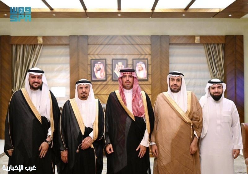 محافظ جدة يستقبل قيادات جمعية أيتام جدة ويطلع على مشاريعها الخدمية