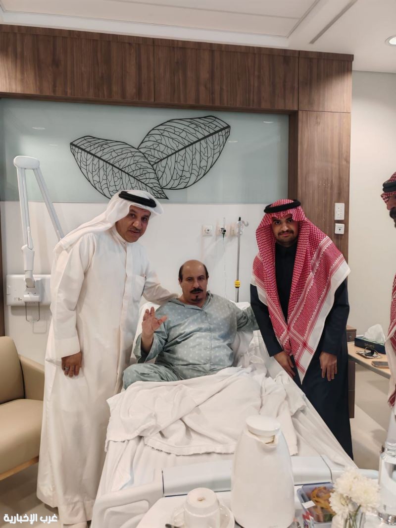 زيارة تقديرية من نادي أثر الثقافي للشيخ صنيتان الطوالة الشمري للاطمئنان على صحته