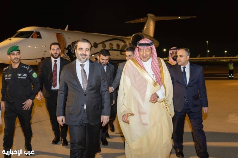 الخريجي يستقبل وزير خارجية سوريا لدى وصوله إلى الرياض